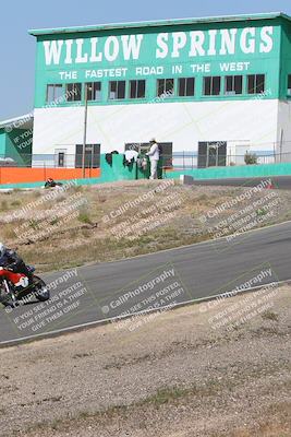 media/Apr-20-2025-AHRMA (Sun) [[393a79c373]]/Race/Group 2/Turn 4b/